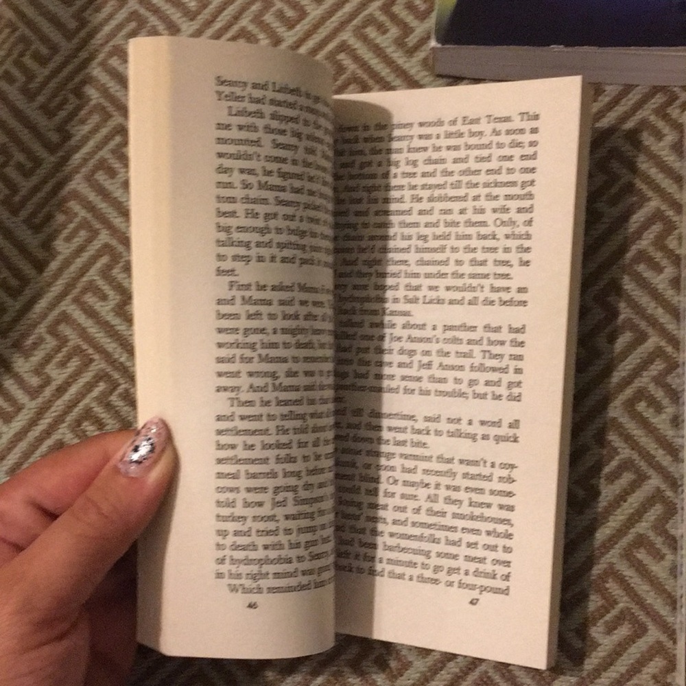 Books - Picture 2 of 4